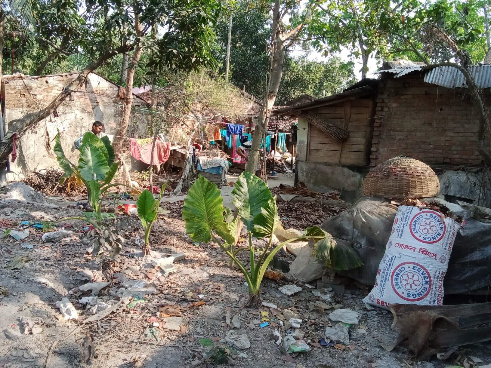 লষ্করপাড়া, কাটিয়া বাড়িসহ জমি বিক্রি হবে